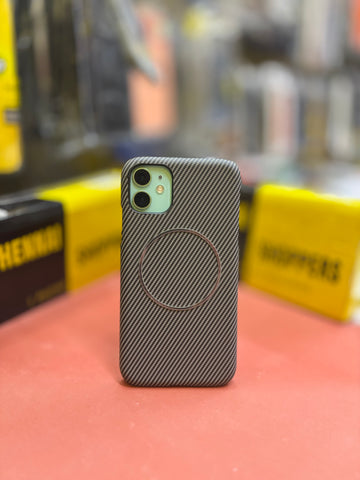 CARBON FIBER MAGSAFE GREY