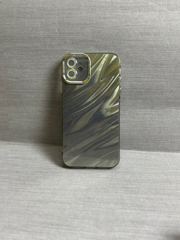 GLOSSY SILVER CAMERA CLOSE