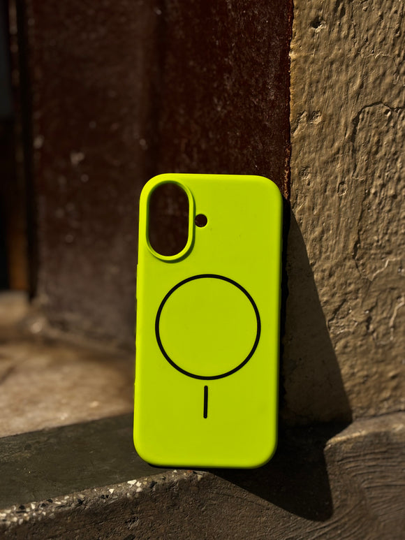 SILICONE MAGSAFE CASE