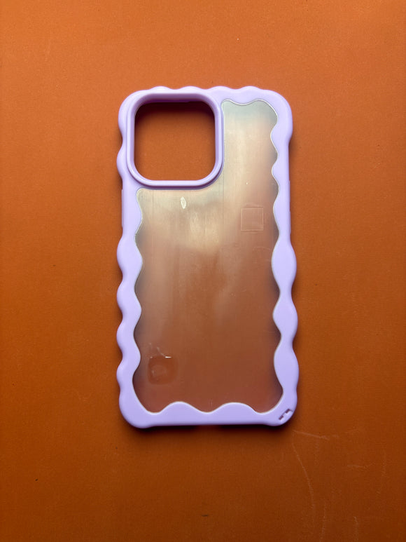 PRUPLE WAVY TRANSPARENT CASE 13 PRO