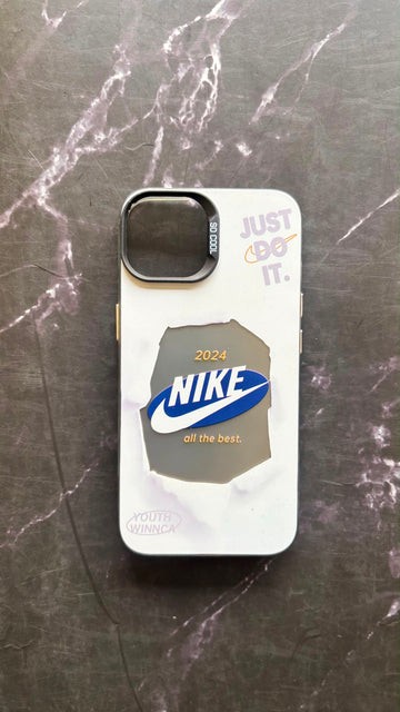 NIKE WHITE CASE