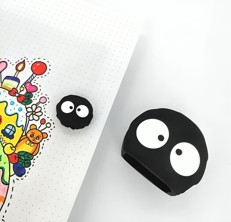 black eyes Embossed Charger Protection