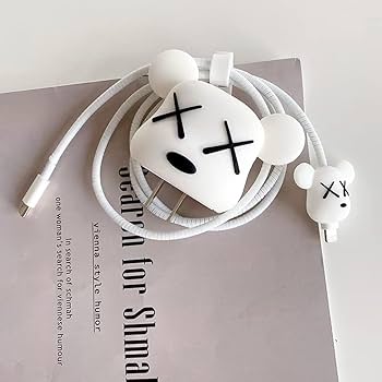 CUTE AUGEN BEAR CHARGER PROTECTION ( WHITE)