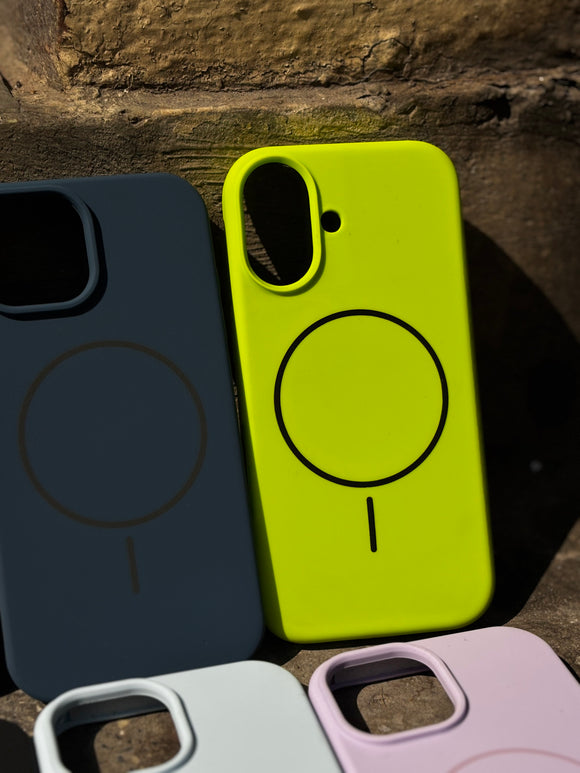 SILICONE MAGSAFE CASE