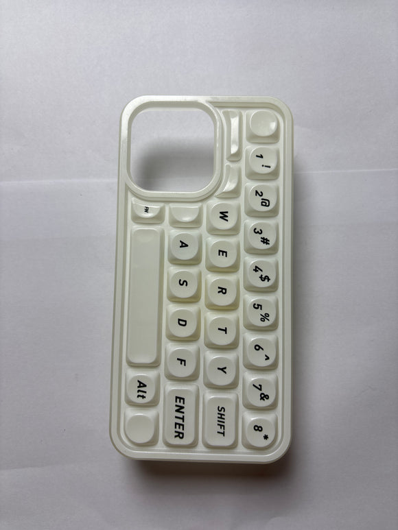 WHITE KEYBOARD CASE 15 pro