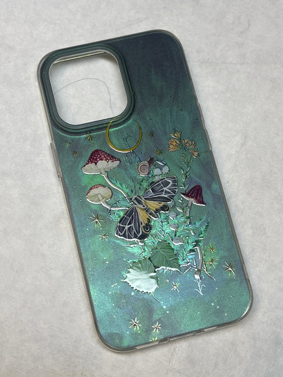 GREEN BUTTERFLY CASE 13 pro