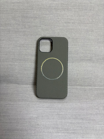 CARBON FIBER GREY MAGSAFE