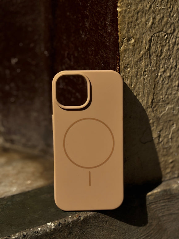 SILICONE MAGSAFE CASE