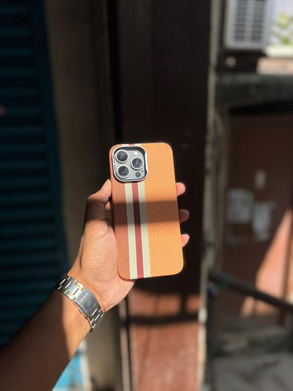 CARBON FIBER BACKCASE IP 16 PLUS