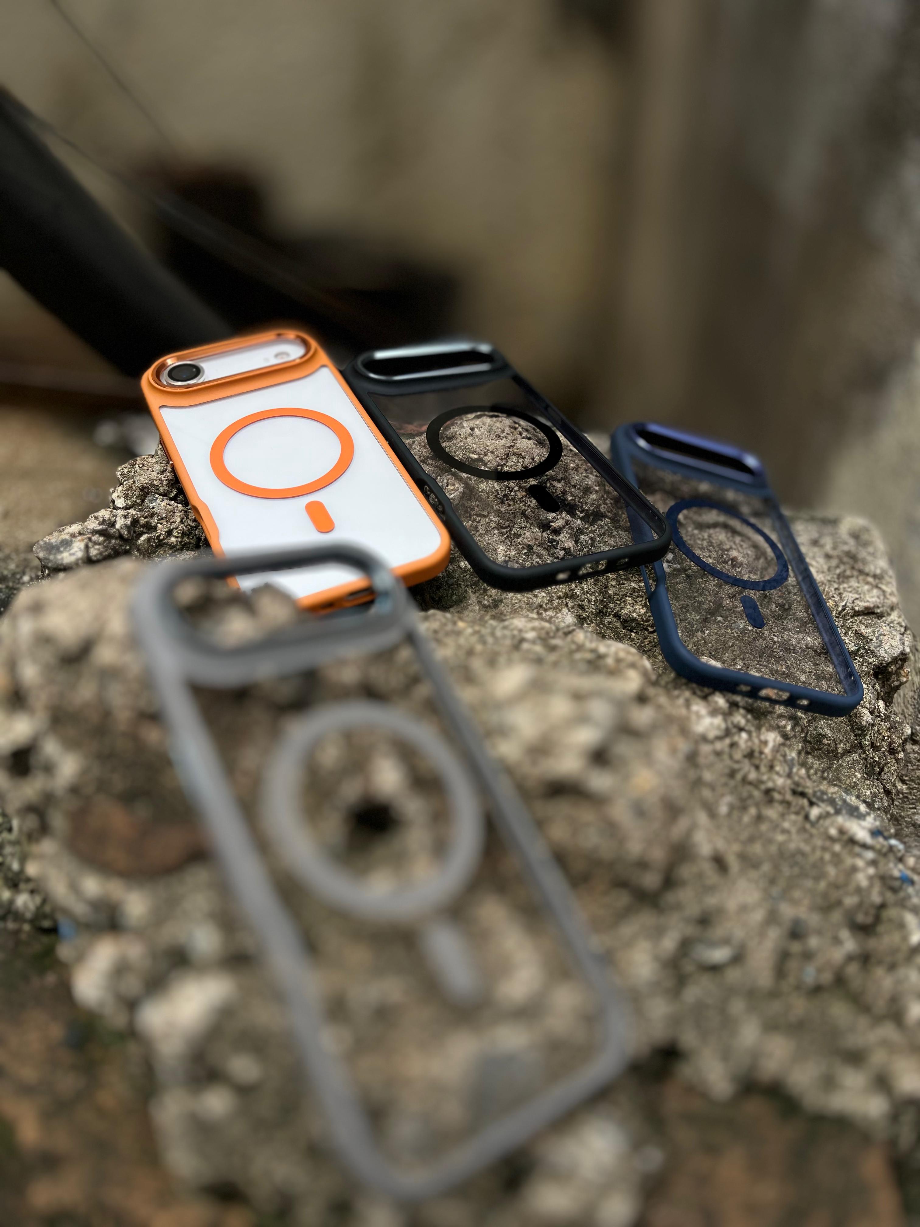 MAGSAFE TRANSPARENT CASE