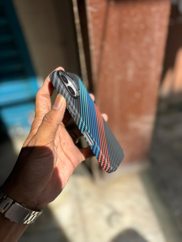 CARBON FIBER BACKCASE IP 16 PLUS