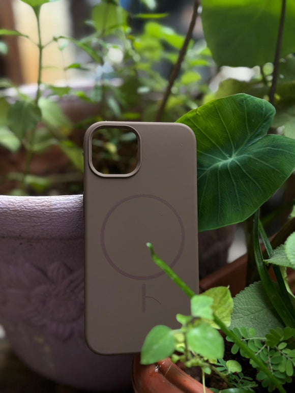 SILICON CASE WITH MAGSAFE IP 15 PRO