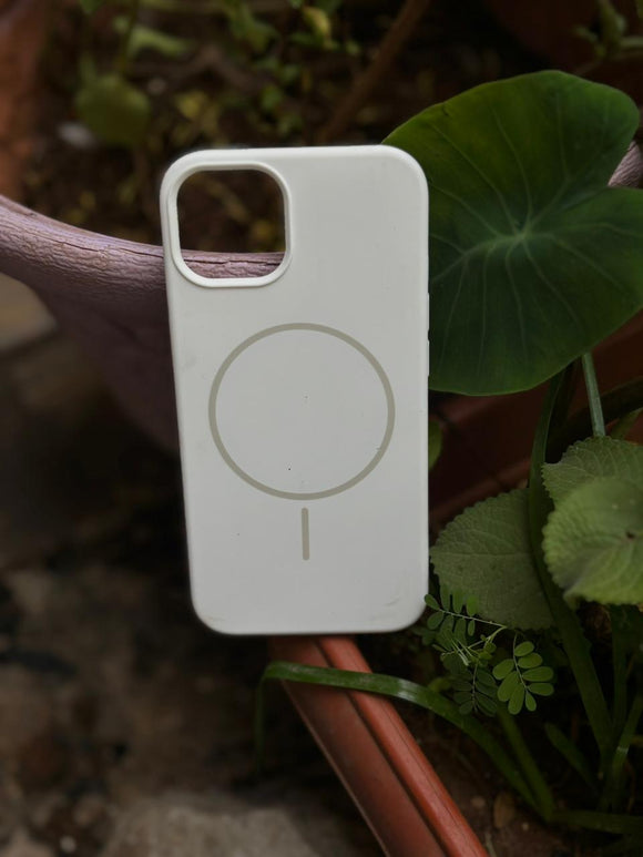 SILICON CASE WITH MAGSAFE IP 15 PRO