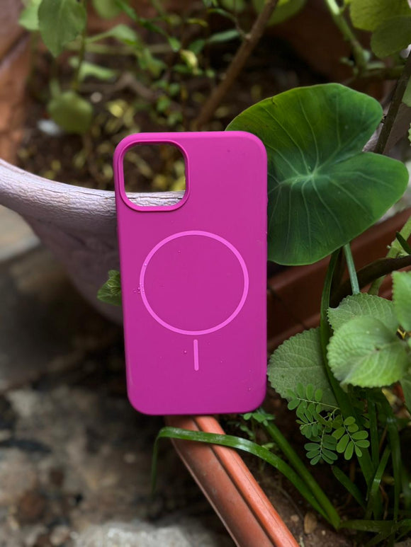 SILICON CASE WITH MAGSAFE IP 15 PRO