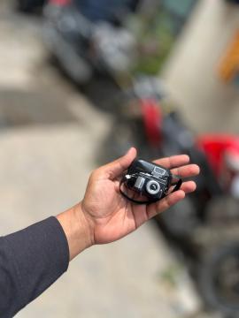 RETRO CAMERA AIRPODS CASE